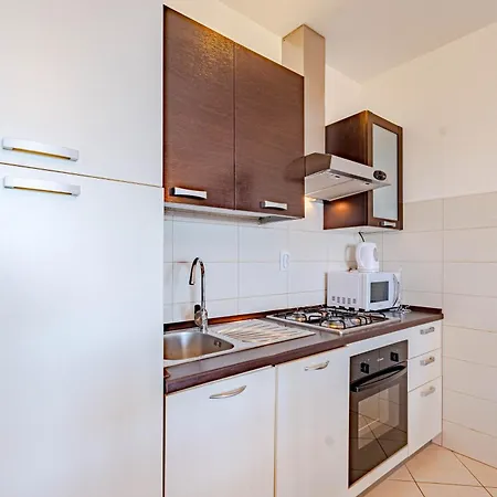 Seaside With A Swimming Pool Prizba, Korcula - 10056 公寓 Brnistrova