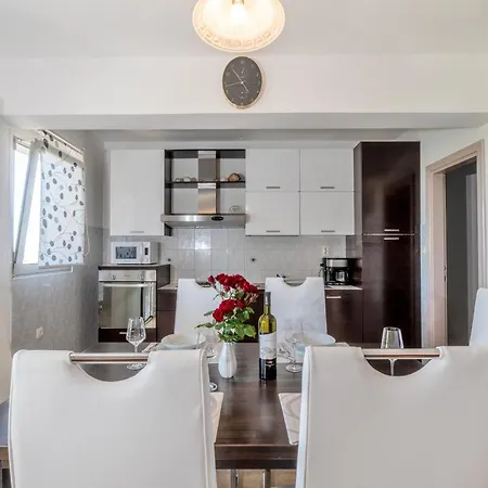 Seaside With A Swimming Pool Prizba, Korcula - 10056 Apartamento Brnistrova