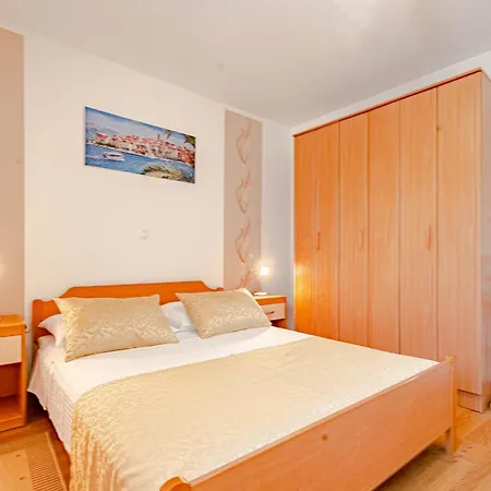 Apartament Seaside With A Swimming Pool Prizba, Korcula - 10056 *