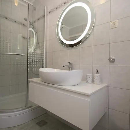 Seaside With A Swimming Pool Prizba, Korcula - 10056 Apartament *
