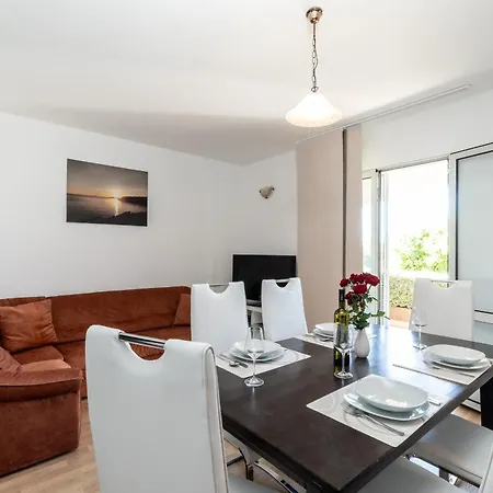 Seaside With A Swimming Pool Prizba, Korcula - 10056 Apartamento *