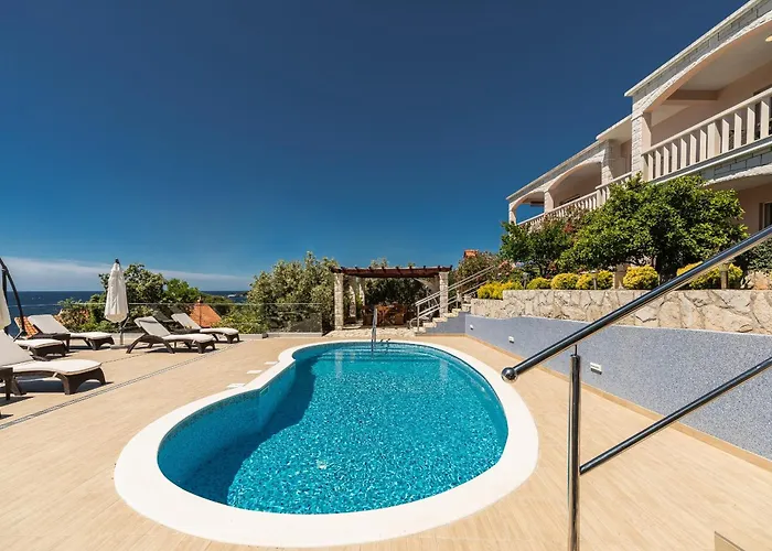 Seaside With A Swimming Pool Prizba, Korcula - 10056 Appartement Blato (Korcula)