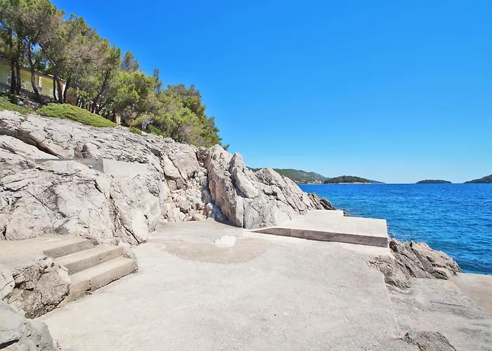 Seaside With A Swimming Pool Prizba, Korcula - 10056 Appartement Blato (Korcula)