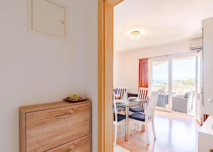 Seaside With A Swimming Pool Prizba, Korcula - 10056 Appartement Blato (Korcula)