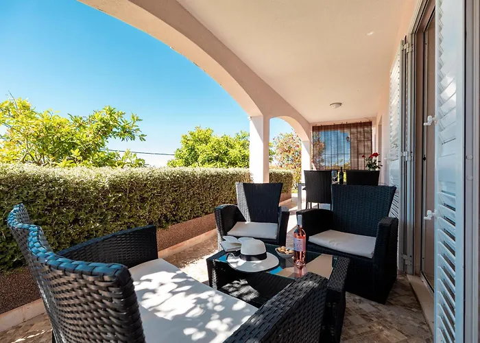 Appartement Seaside With A Swimming Pool Prizba, Korcula - 10056 *