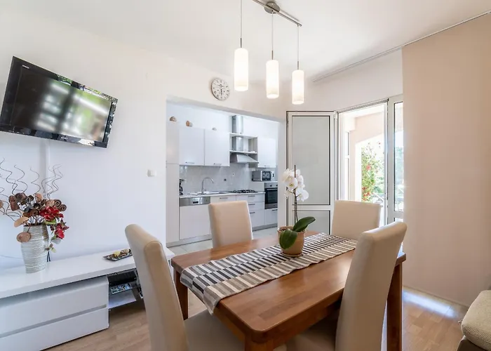 Seaside With A Swimming Pool Prizba, Korcula - 10056 Appartement *
